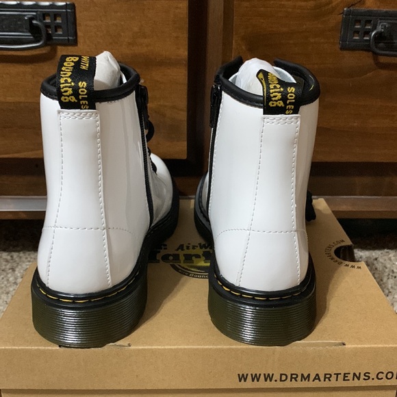 Dr. Martens 1460 white patent lamper boots - Picture 5 of 11